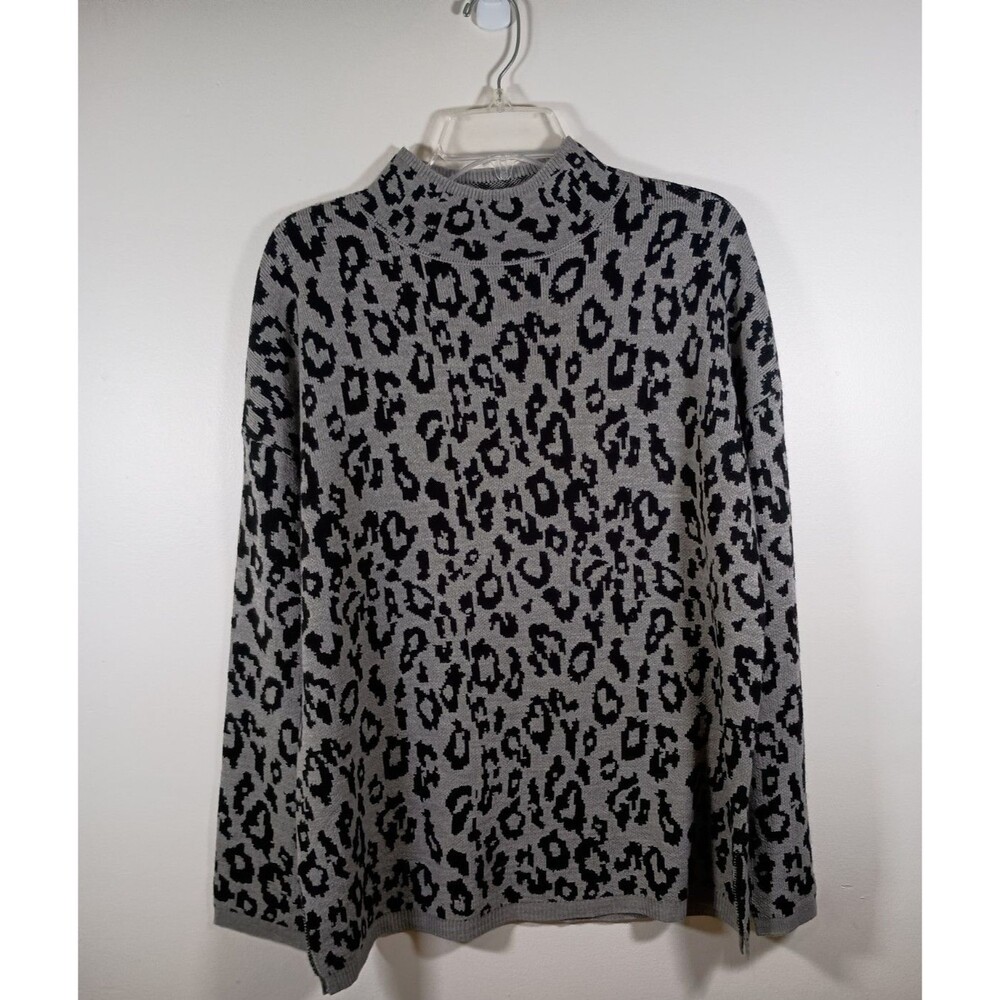 Philosophy Leopard Print Gray Black Womens Mock Neck Sweater Size Large